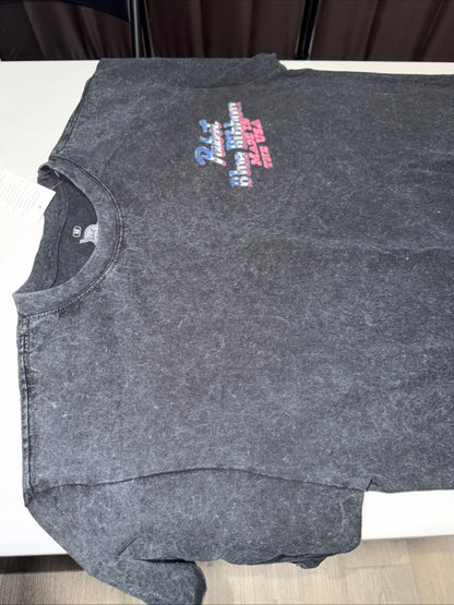 Black Pabst Blue Ribbon T-Shirt With a Vintage-style graphic Size M