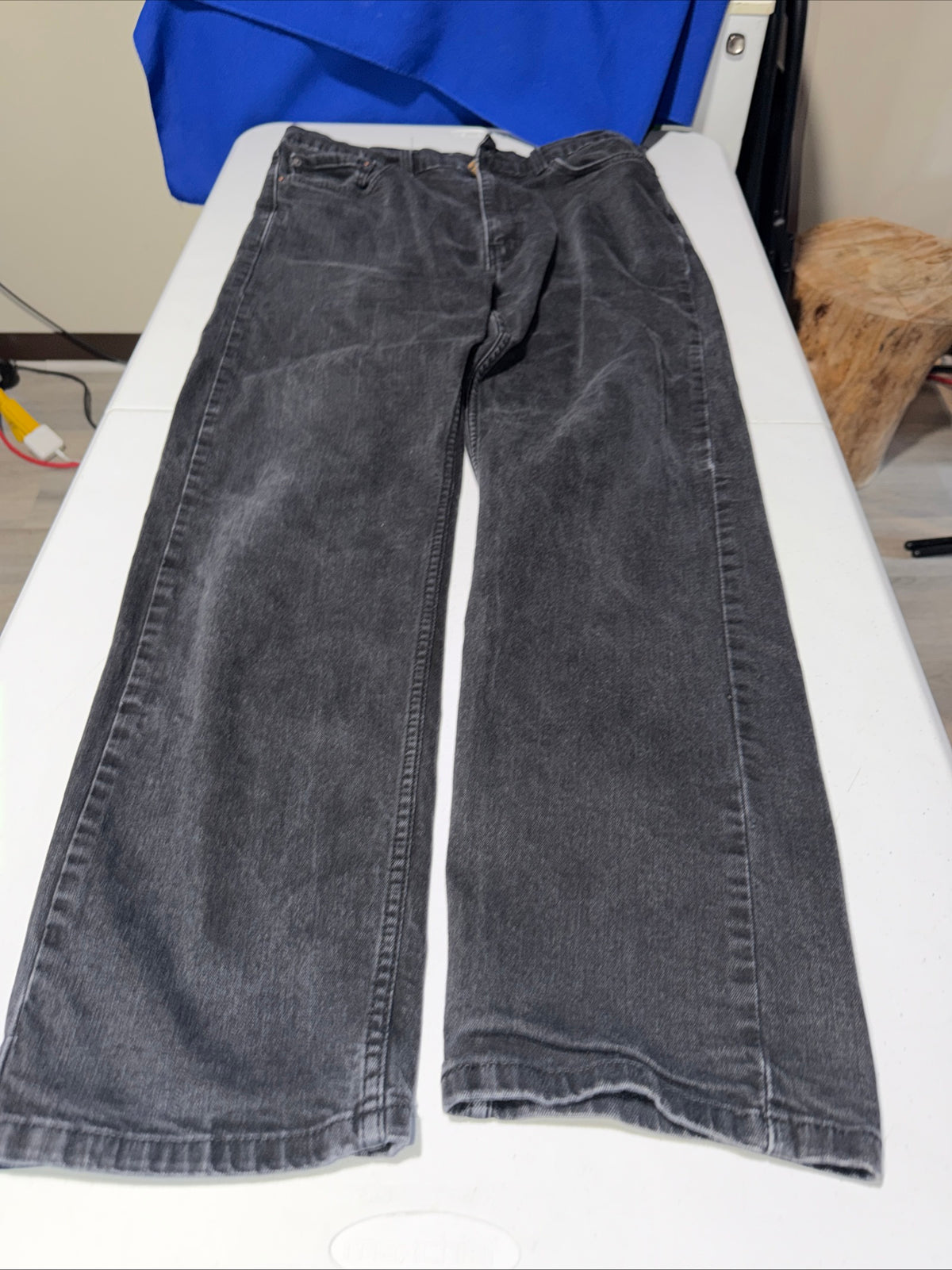 Levi’s 505 Men’s Jeans Regular Fit, Straight Leg Size W36xL32