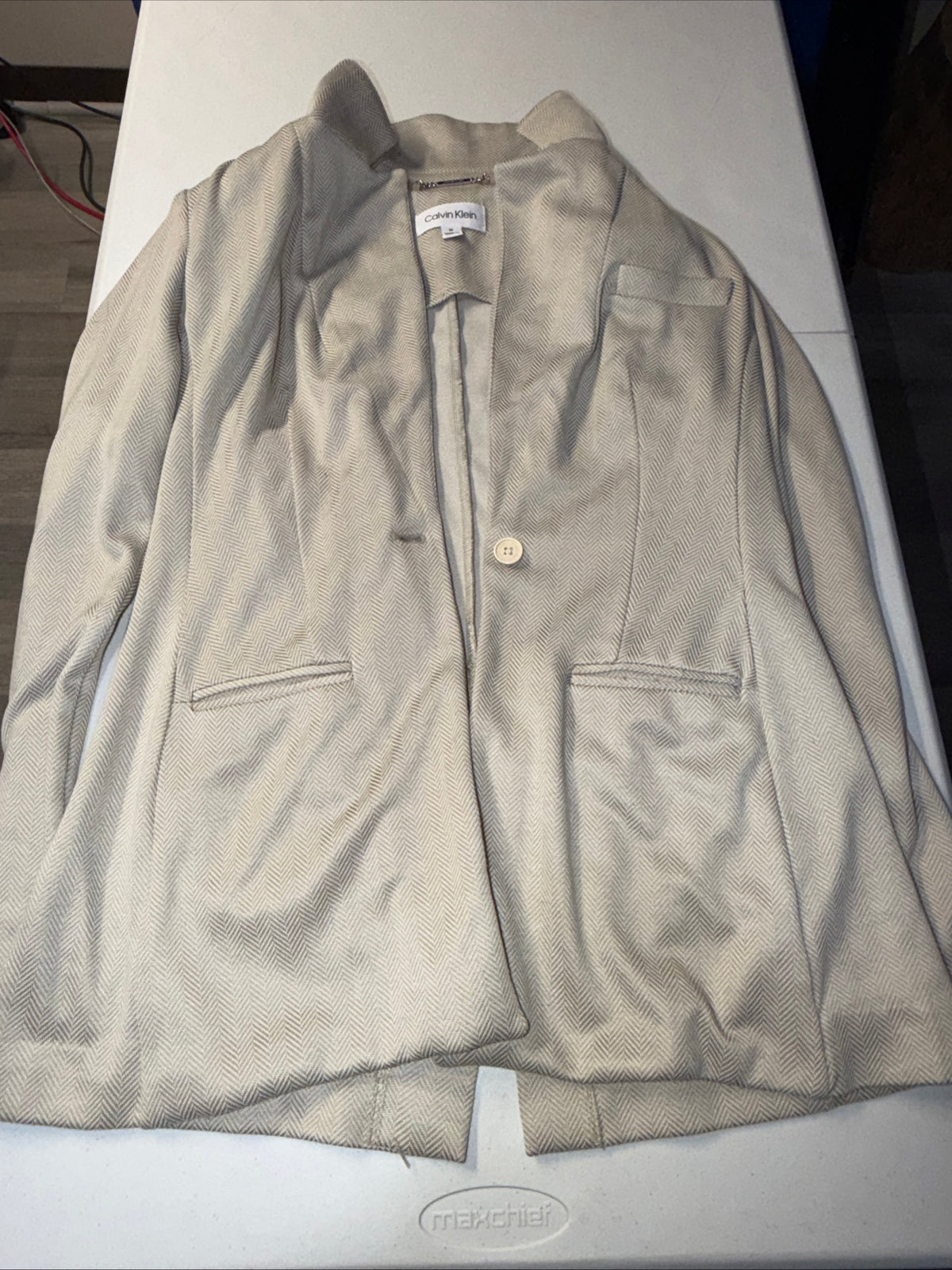 Calvin Klein women’s herringbone one button tailored blazer, Cream/beige, Size M