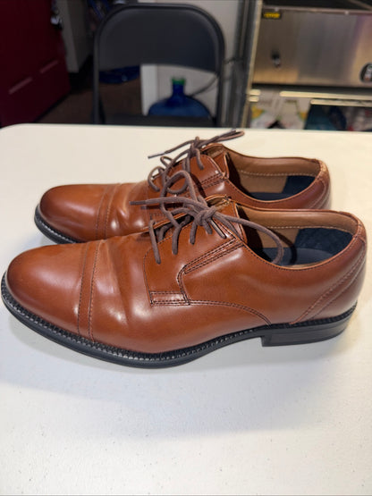 Dockers men’s Garfield Cap Toe Dress Oxford Shoes (Tan/Brown) Size 8M
